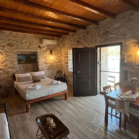 Lagadaki The Sea View *